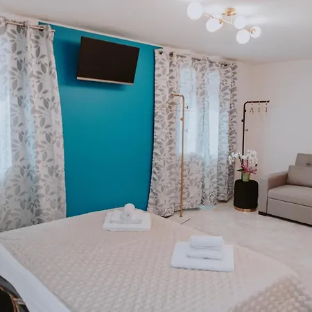 Konukevi La Luce Di 4*